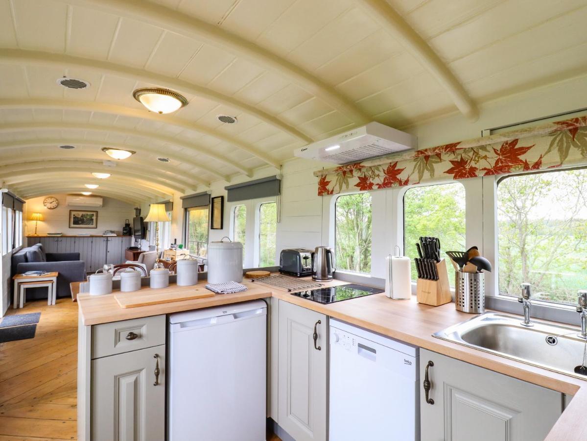 The Carriage At High Barn Heritage Halstead  Extérieur photo