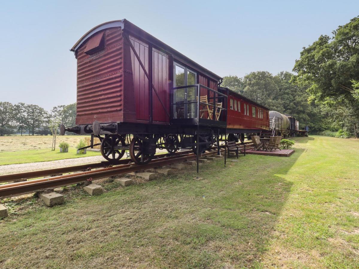 The Carriage At High Barn Heritage Halstead  Extérieur photo